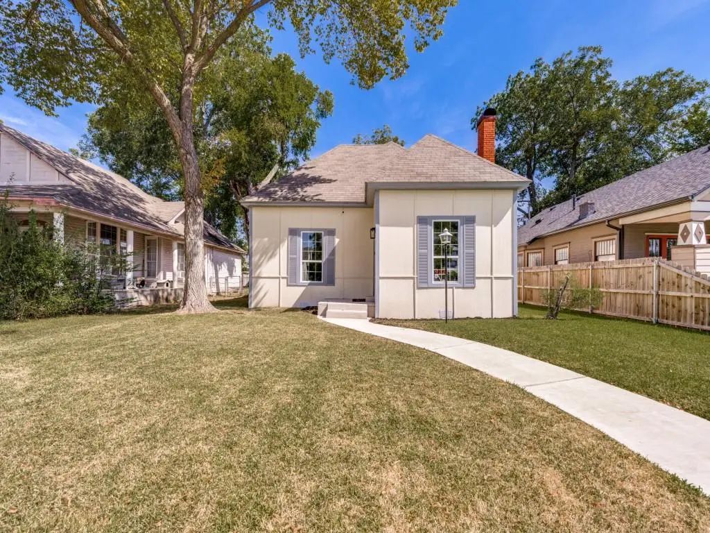 917 W Sears Street, Denison
