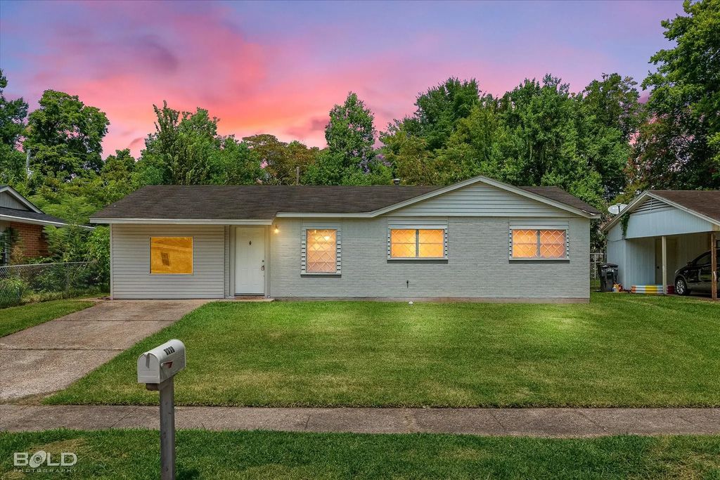 4605 Birdwell Lane, Bossier City