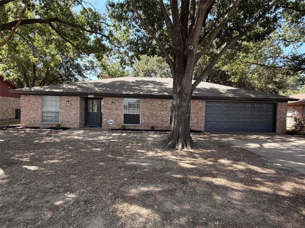 7428 Bogart Drive, North Richland Hills