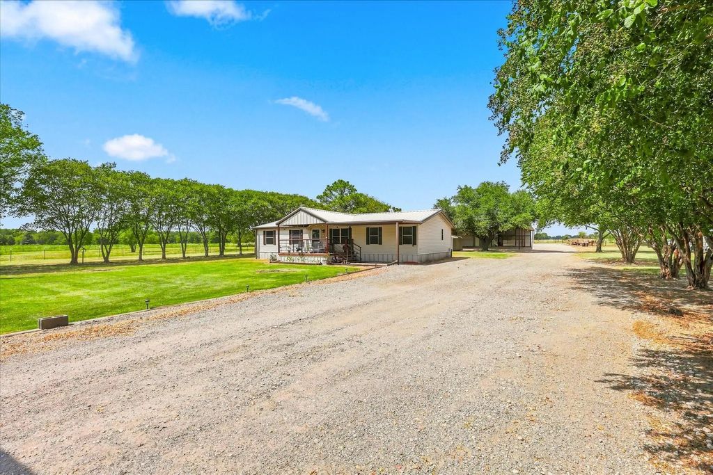 366 Vz County Road 3919, Wills Point