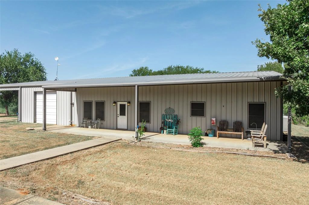 45 Halliburton Drive, Bells