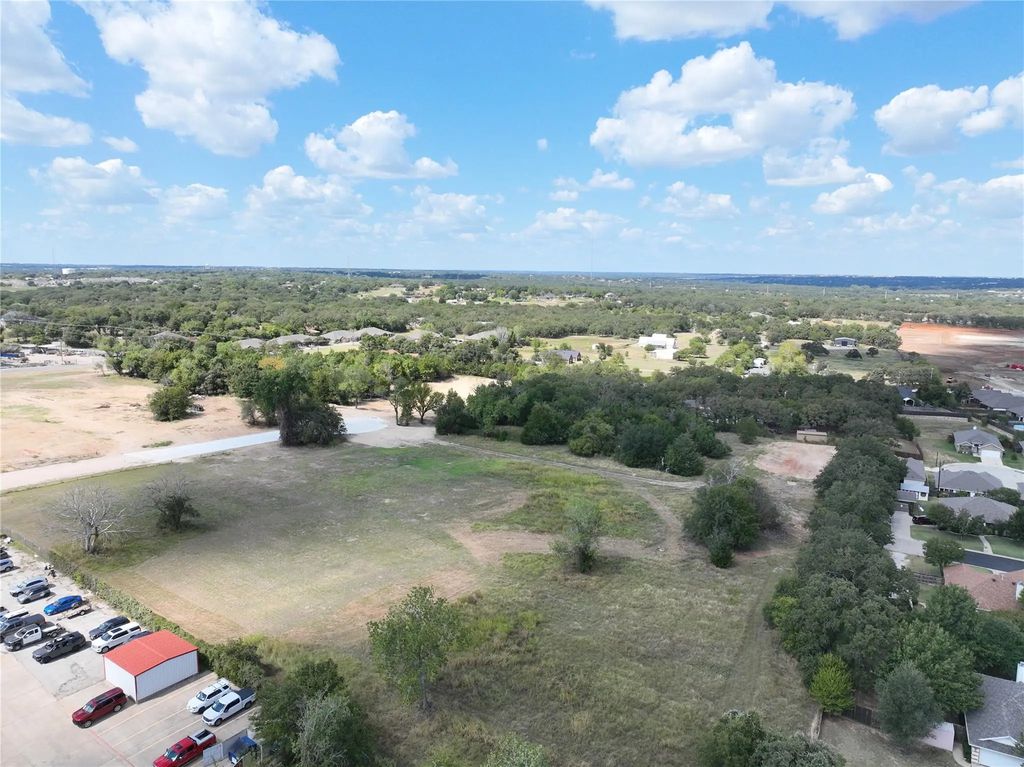 112 Industrial Street, Weatherford