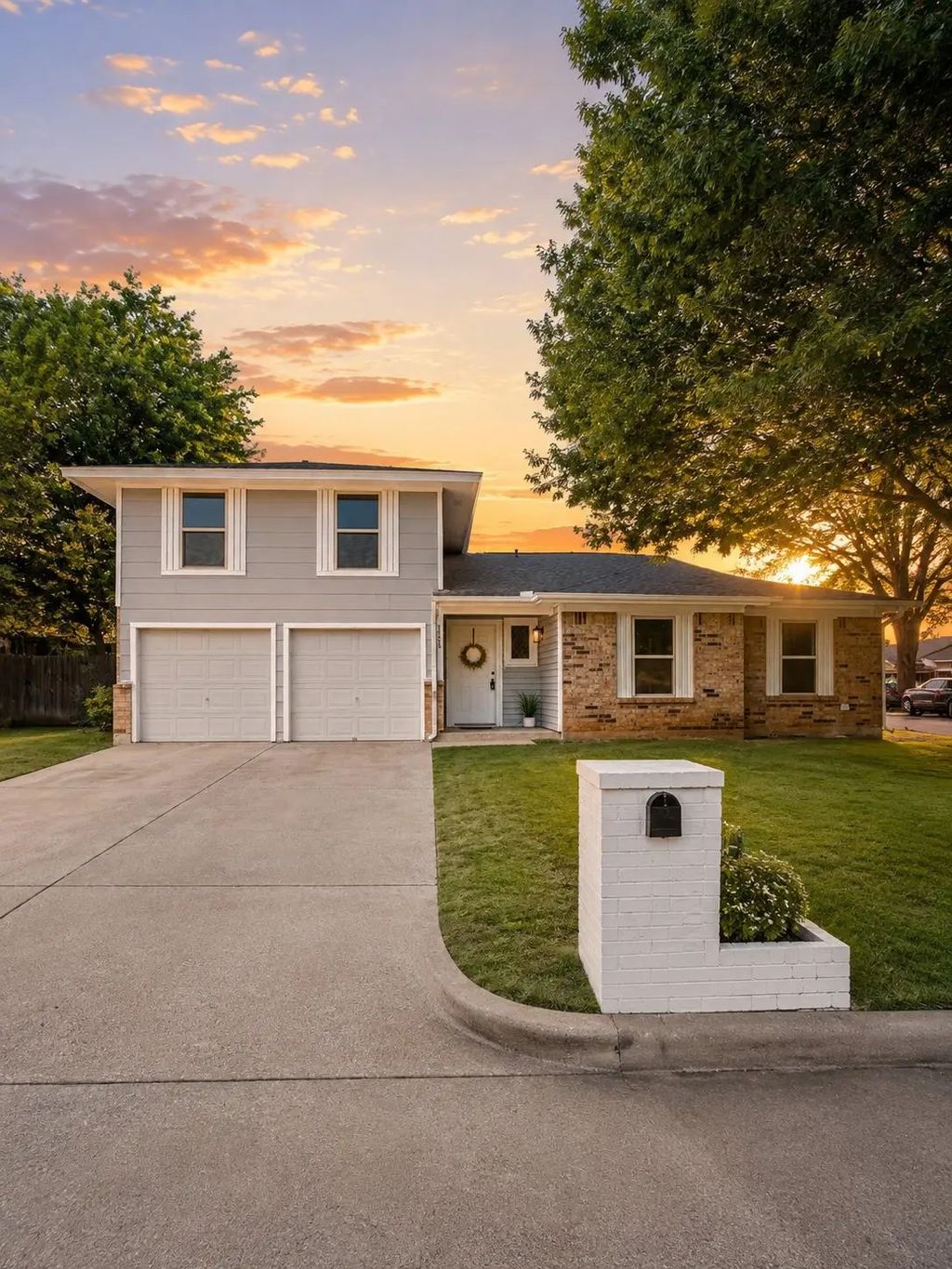 1233 Nicole Way, Fort Worth