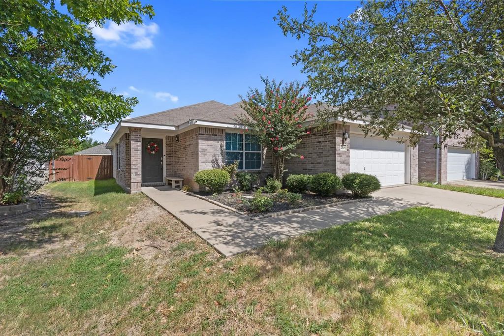 2019 Kingsbridge Drive, Heartland