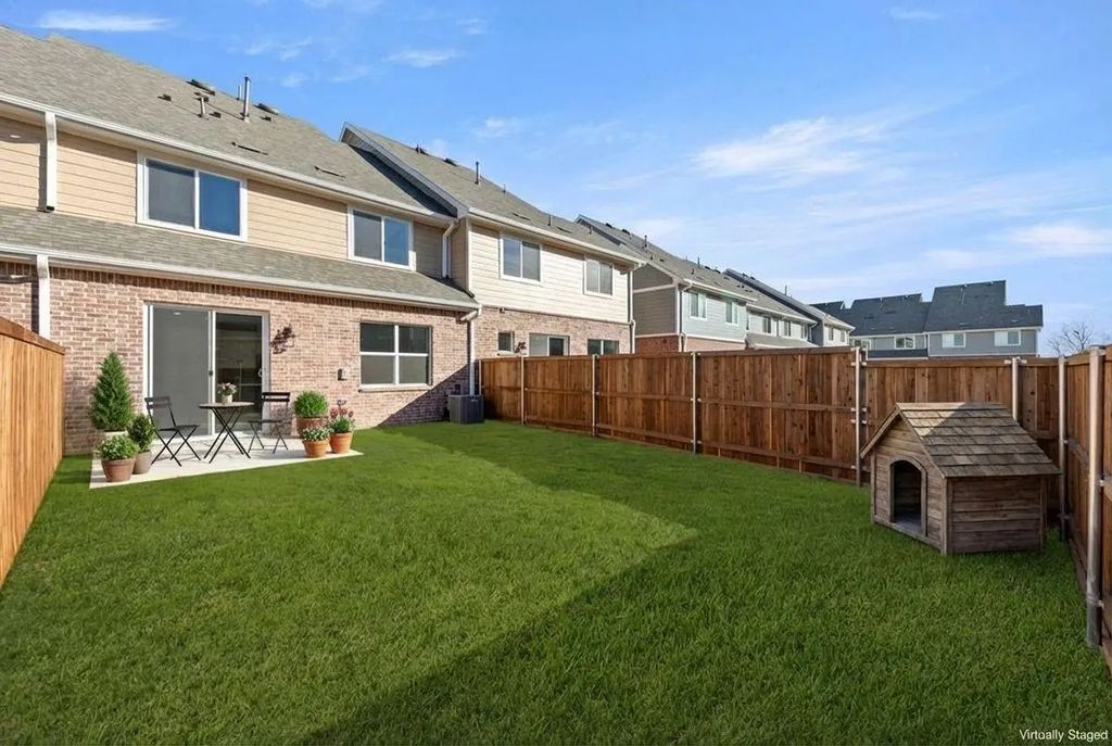 606 Nolan Lane, Wylie
