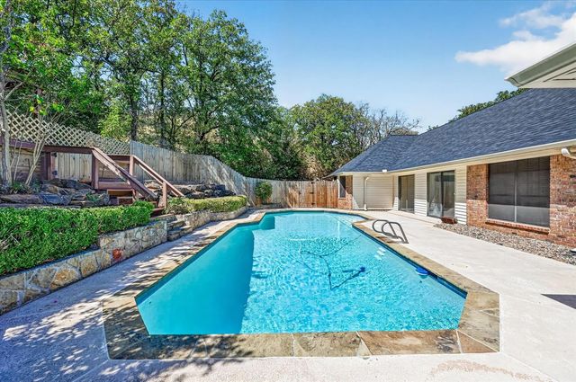 6501 Oakview Drive, Flower Mound