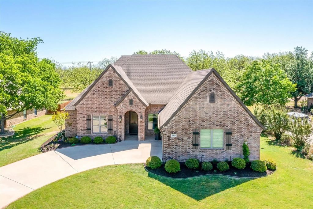 7101 Westover Drive, Granbury