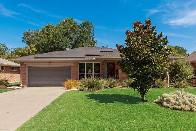 529 Carol Court, Richardson