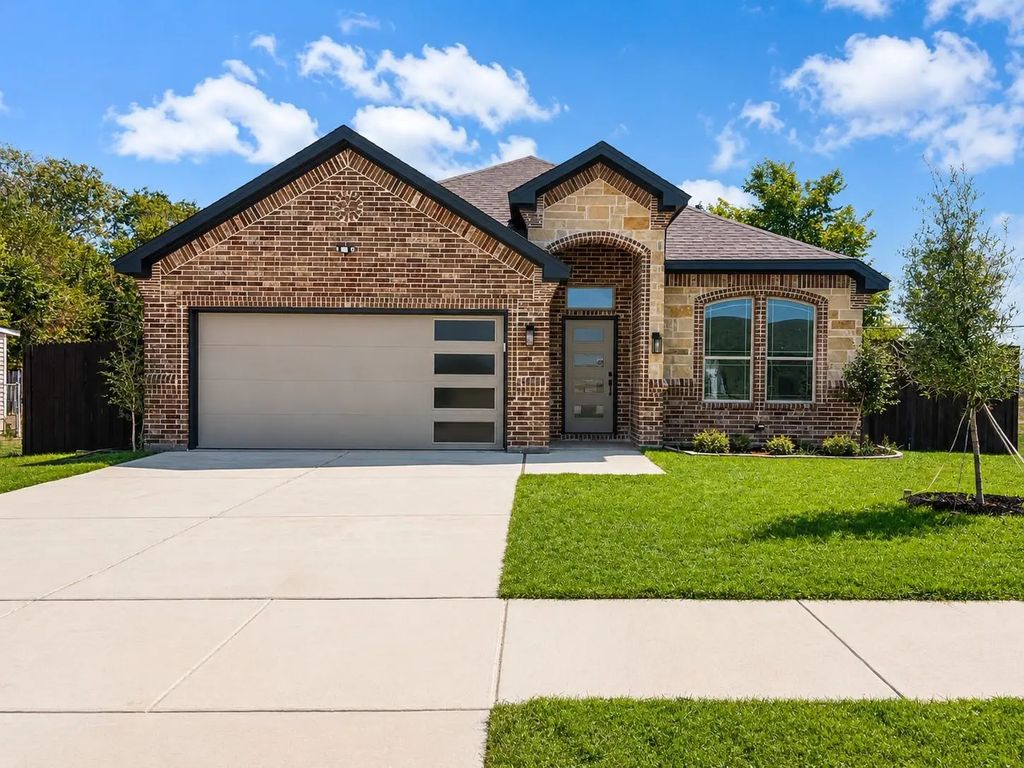 5408 David Strickland Road, Fort Worth
