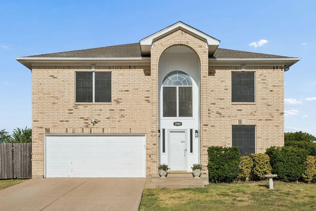 7589 Juliet Lane, Fort Worth