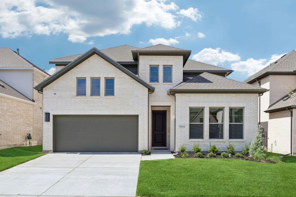 2616 Radiant Way, Celina