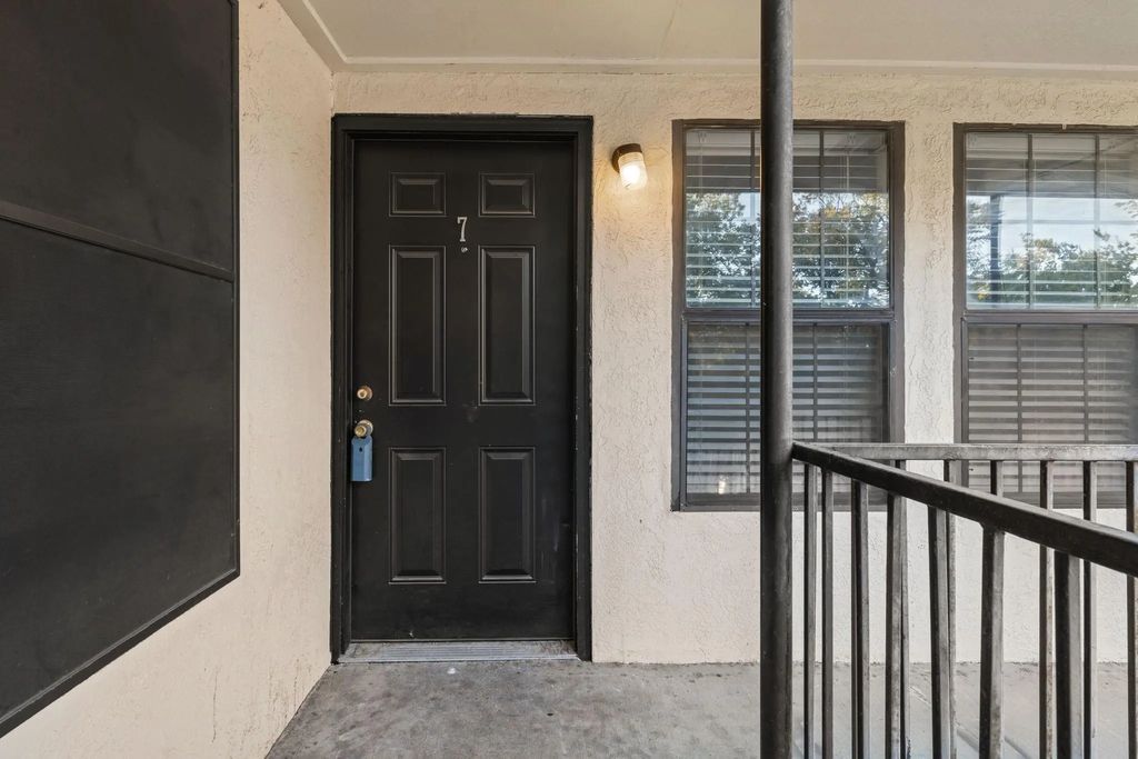 1108 N Elm Street 7, Denton