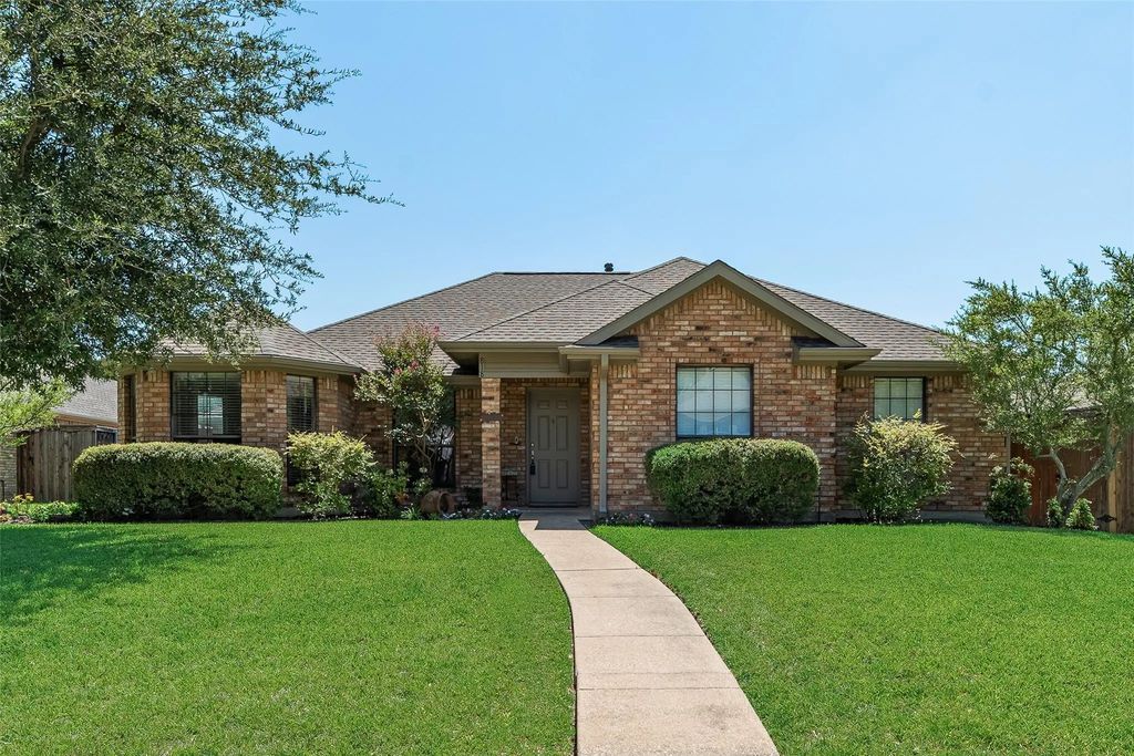 818 Foxwood Lane, Wylie