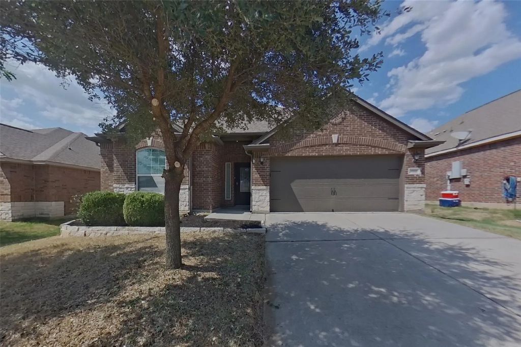 2312 Redbud Drive, Anna