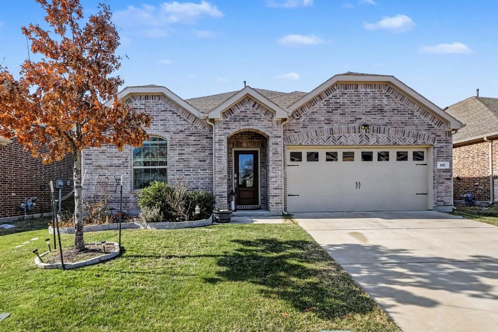 812 Carmen Street, Forney