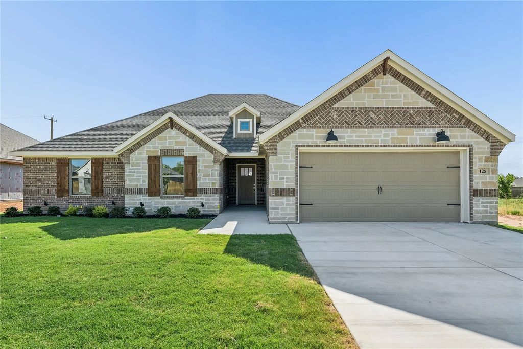 128 Joel Street, Springtown