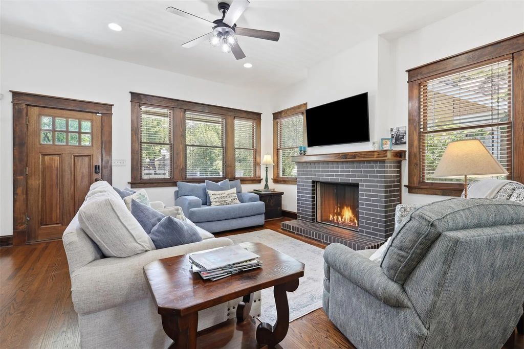 2114 Hurley Avenue, Fort Worth