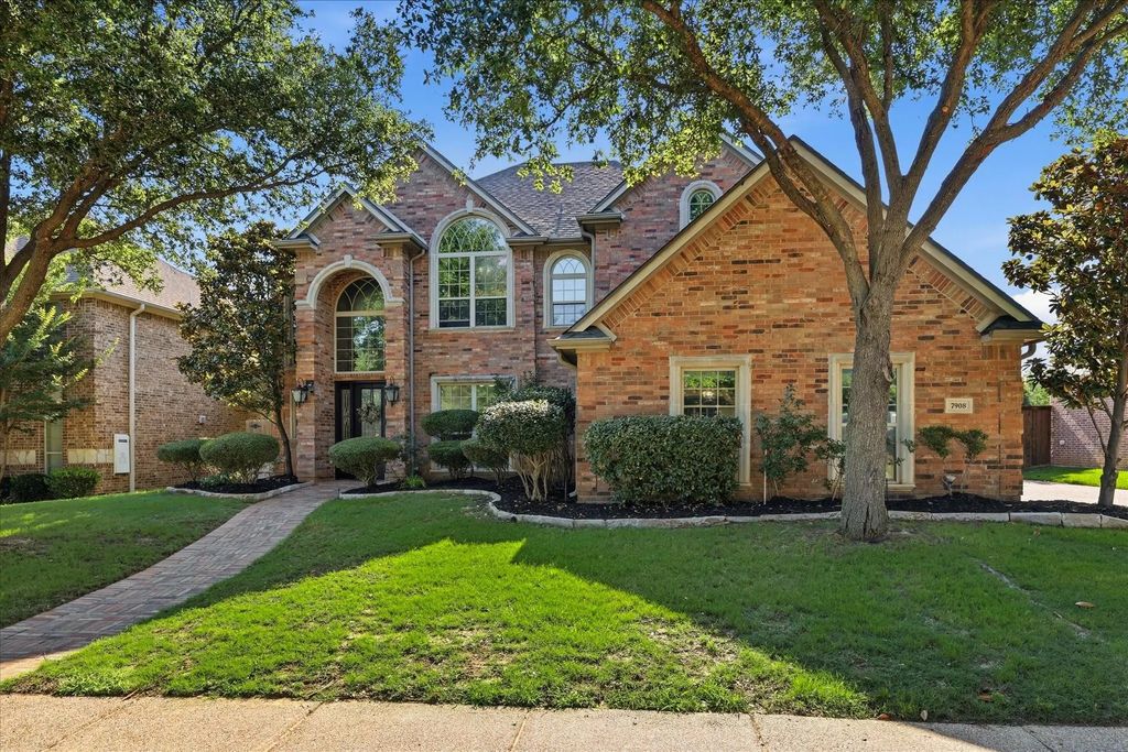 7908 Country Meadow Drive, North Richland Hills