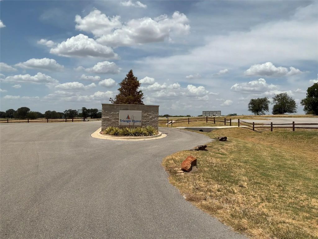 Lot #49 With Boat Sli #12 Triangle Shores, Corsicana