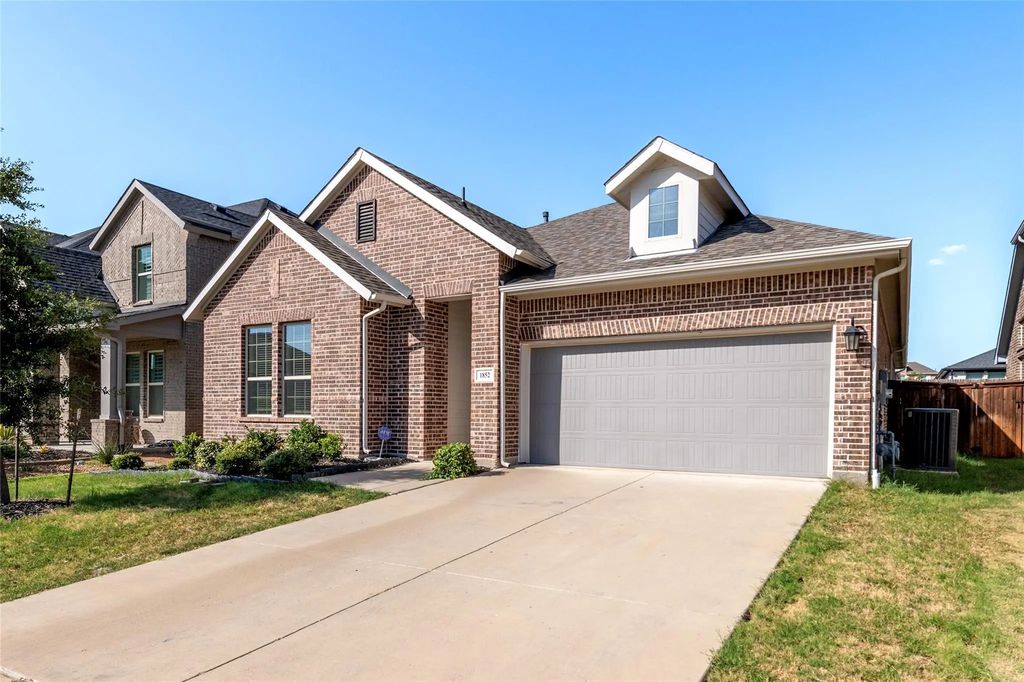 1852 Arbor Drive, Forney
