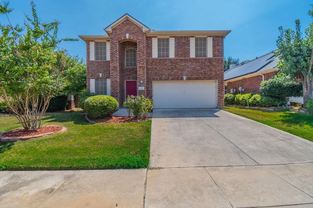 3212 Ladera Drive, Bedford