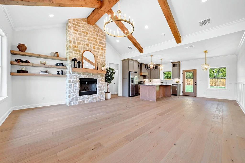 305 Grace Lane, Athens