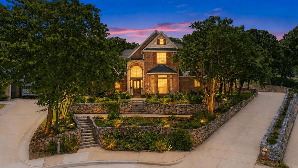 816 Lake View Court E, Crowley
