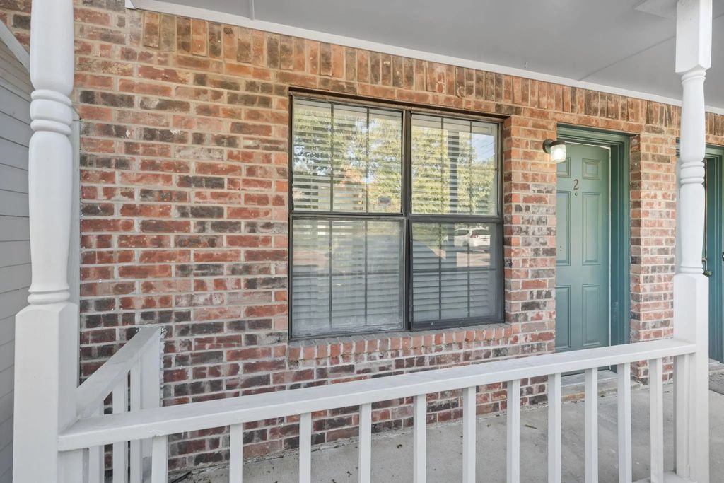 929 W Hickory Street A2, Denton