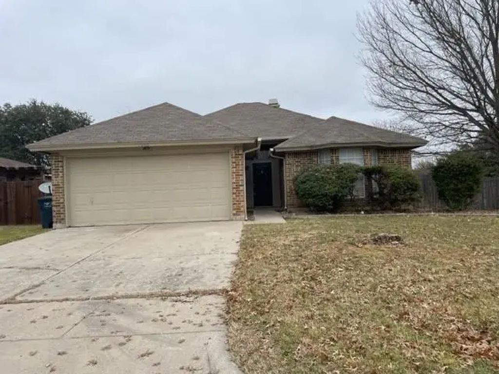 5800 Stone Meadow Lane, Fort Worth