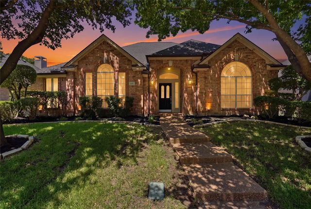 1432 Lone Star Court, Allen