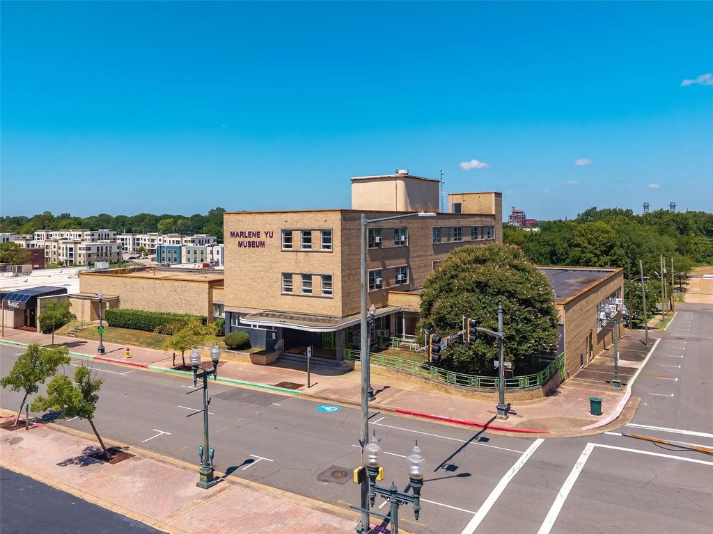 710 Travis Street, Shreveport