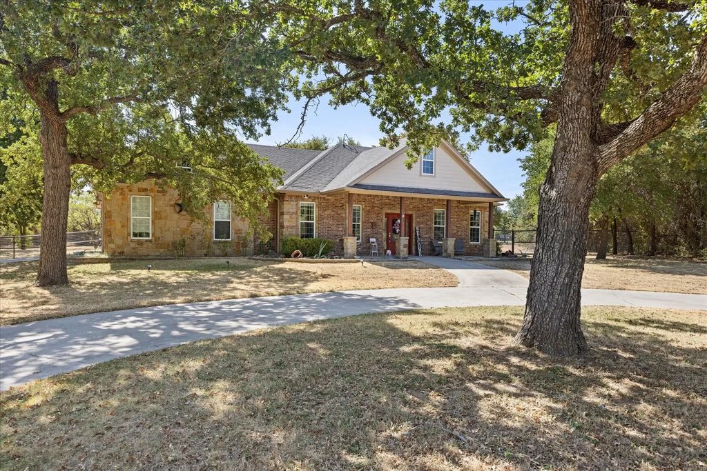 190 Lone Oak, Mineral Wells