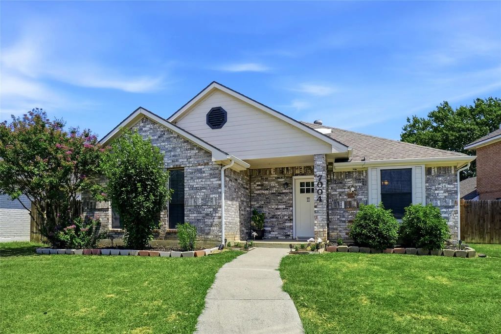 7004 Bentley Avenue, Fort Worth
