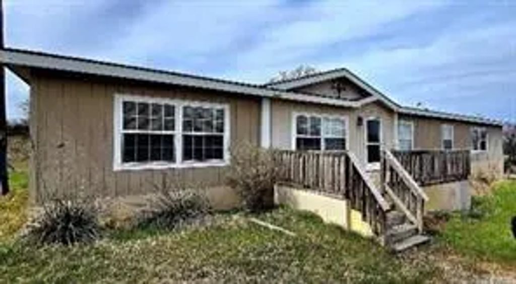 8253 Hutcheson Hill Road, Springtown