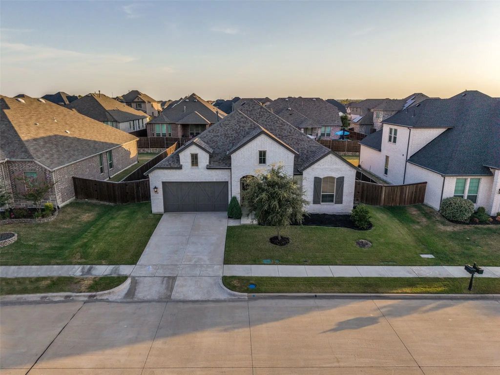 1733 Amarone Lane, McLendon Chisholm