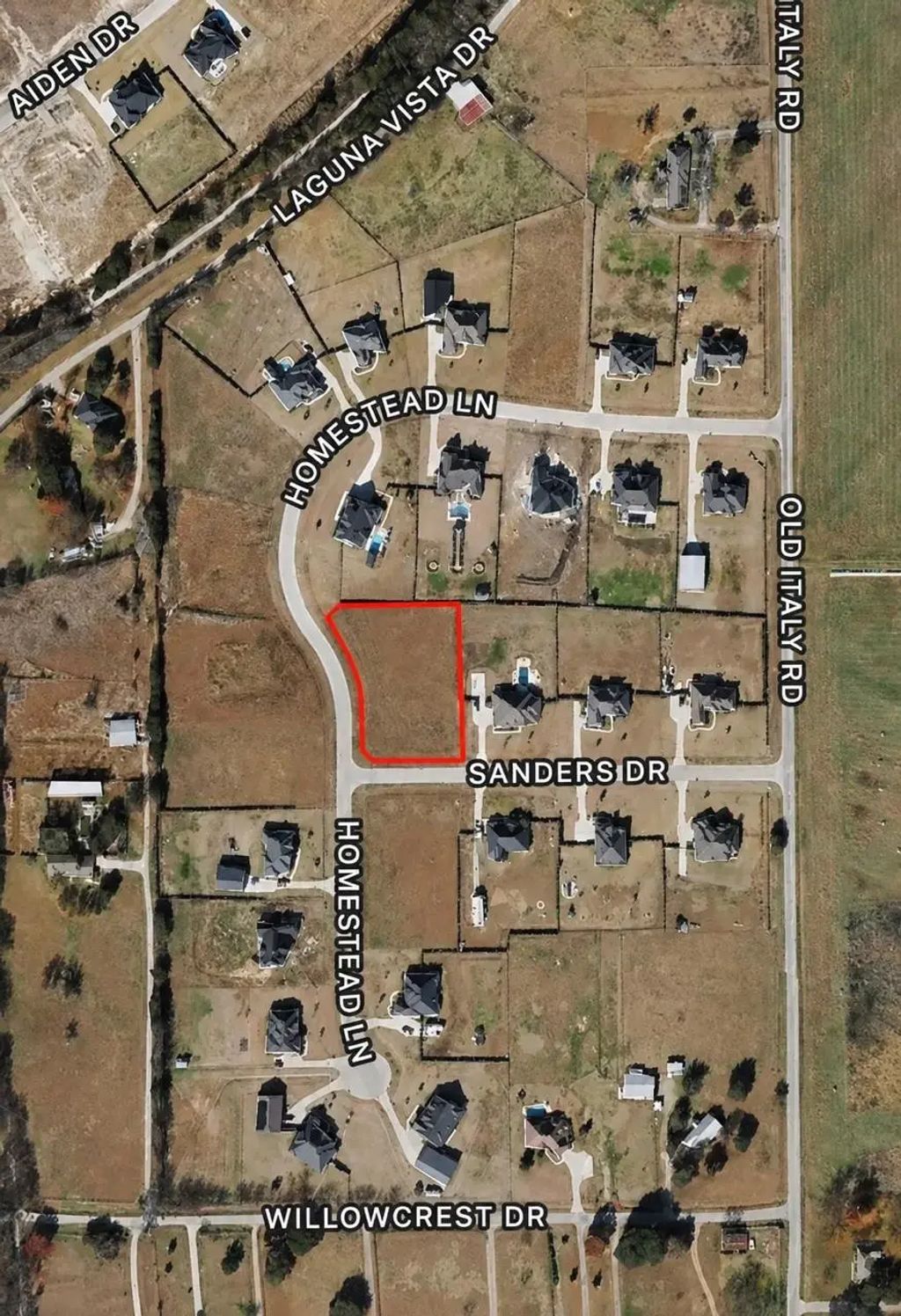112 Sanders Drive, Waxahachie