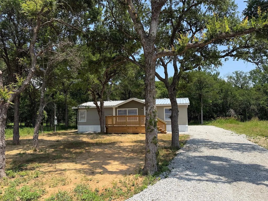 111 Shady Springs Drive, Bridgeport