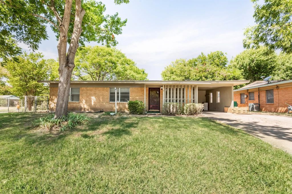 1203 Sunnybrook Drive, Irving