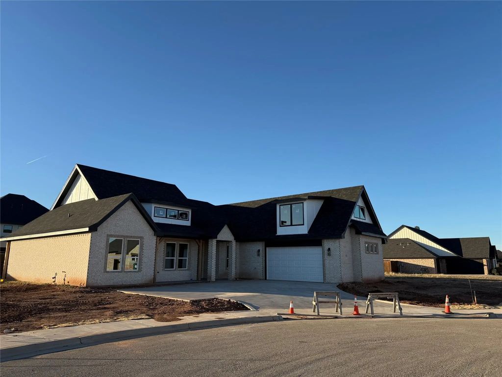 6734 Great Western, Abilene
