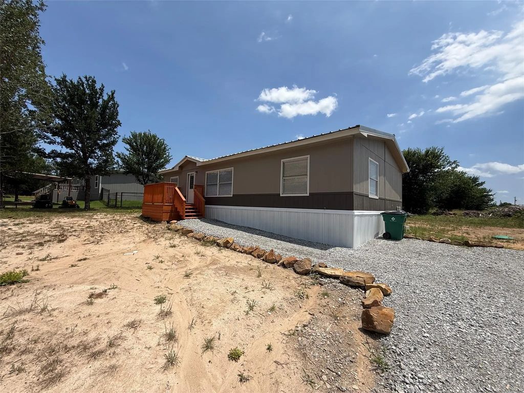 122 Little Valley Drive, Bridgeport
