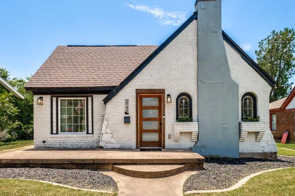 2744 Catherine Street, Dallas