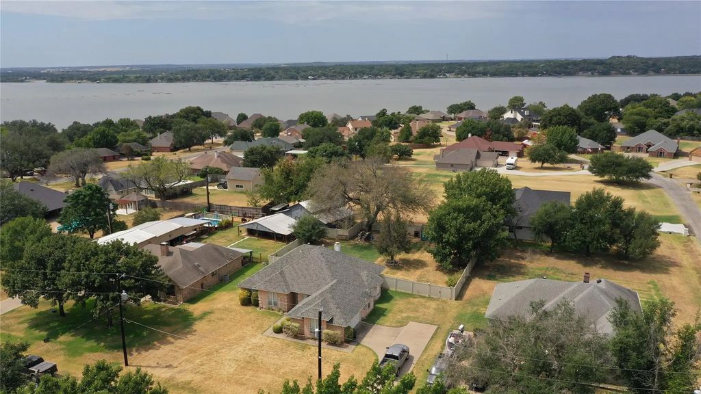 3904 Santa Cruz Street, Granbury