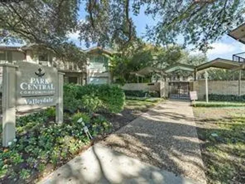 11110 Valleydale Drive B, Dallas