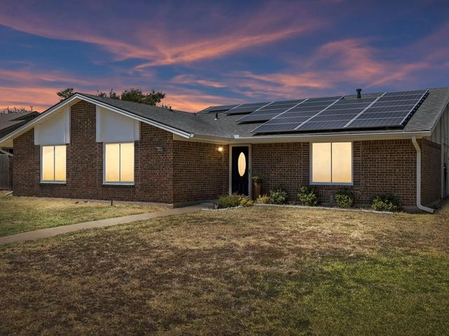 1809 Windsong Trail, Richardson