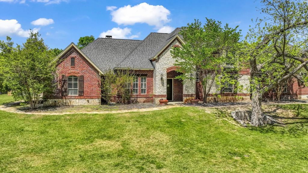 1555 Hunterglenn Drive, Aledo