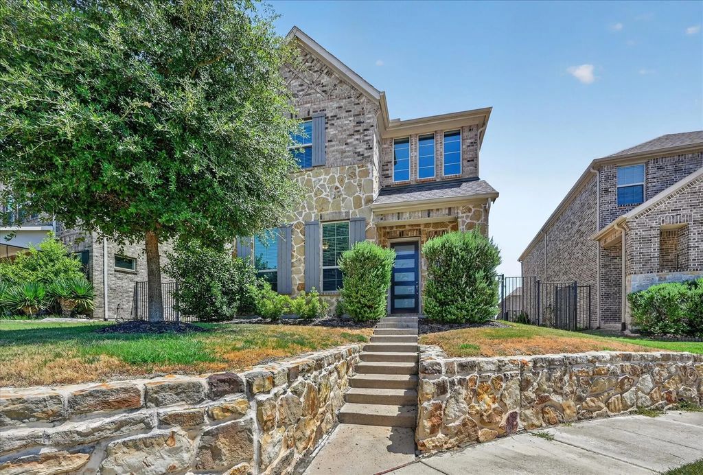 1381 Elaine Drive, Allen