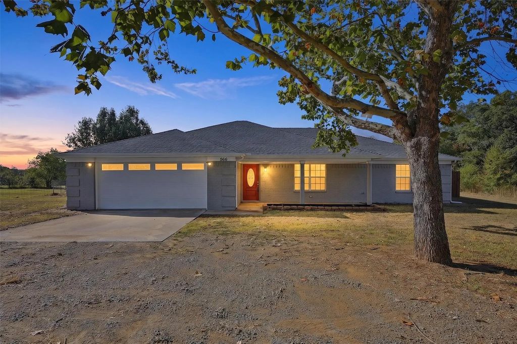 566 Mccraw Lane, Denison