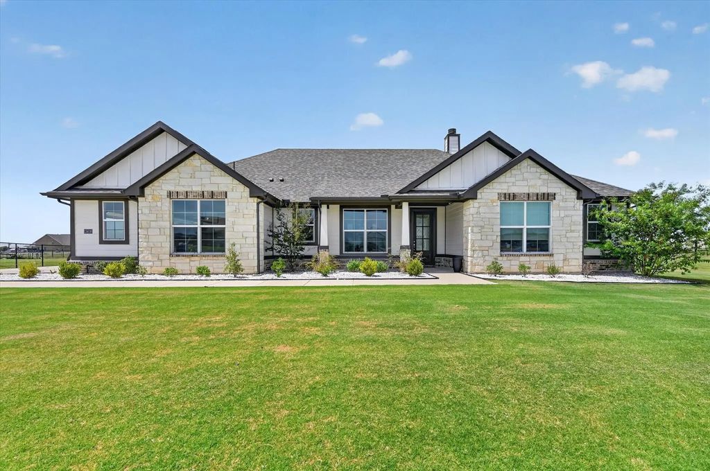 13416 Sage Meadow Circle, Sanger