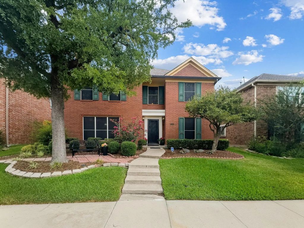 2116 Cannes Drive, Carrollton