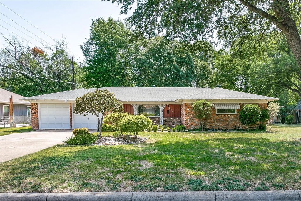4708 Cummings Drive, North Richland Hills